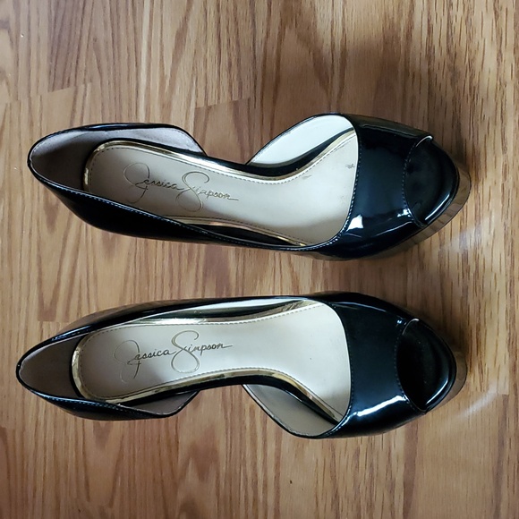 Jessica Simpson Martella Heels - Picture 2 of 8